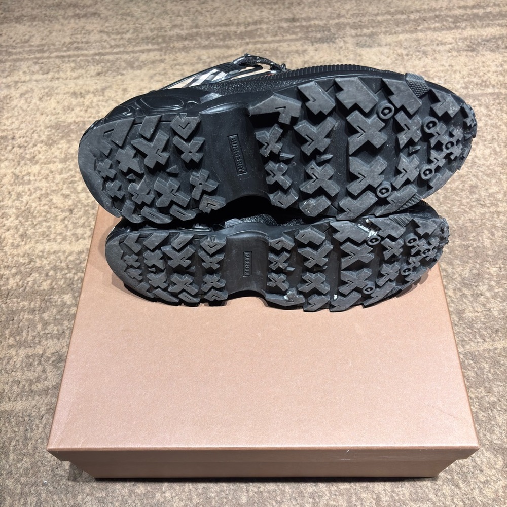 Burberry Arthur Archive Sneakers – Beige/Black – Men’s Size 11 (EU 44) - Picture 7 of 10